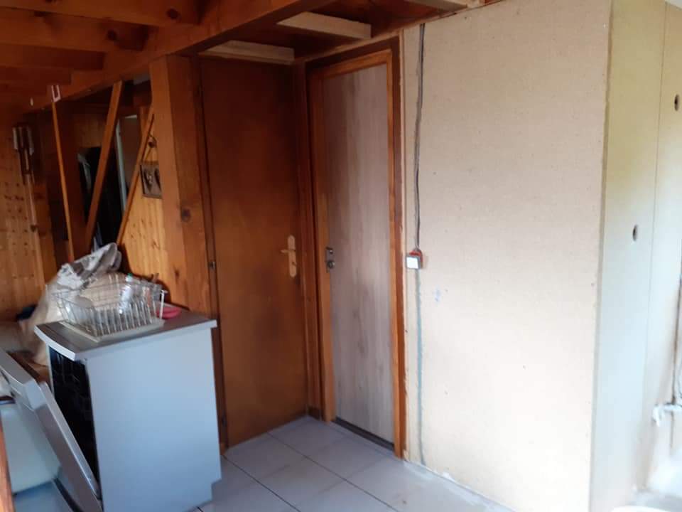 Pose placo avant travaux cloison sèche Annecy